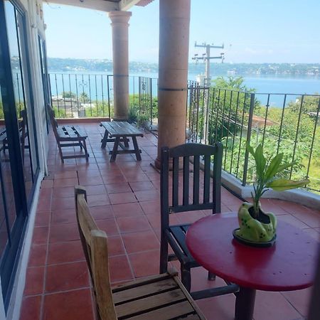 Hotel La Laguna Текескитенго Экстерьер фото